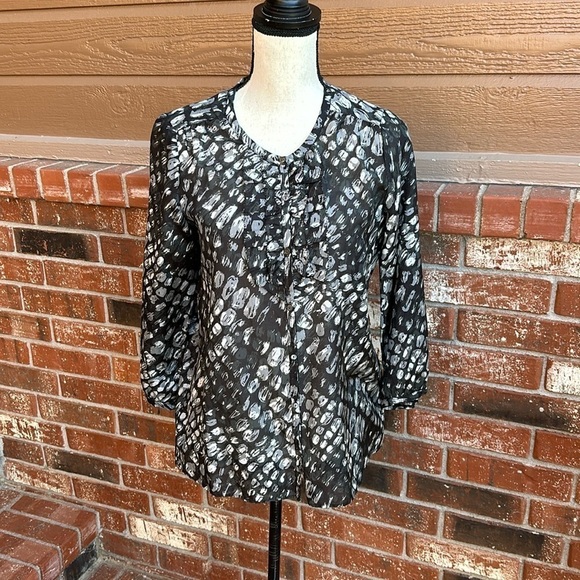 J. Crew Ruffle Button Down Three Quarter Sleeve Sheer Blouse Women's Size 6 - Picture 1 of 8